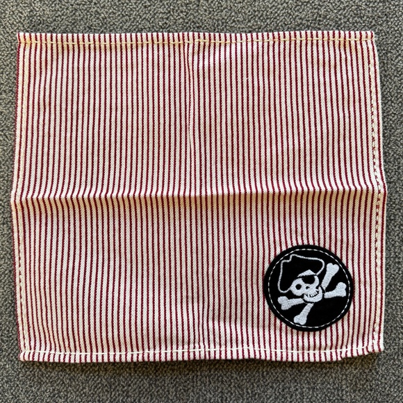 Pottery Barn Kids Pirate Table Runner and Set of 8 (New) Napkins - Picture 4 of 4